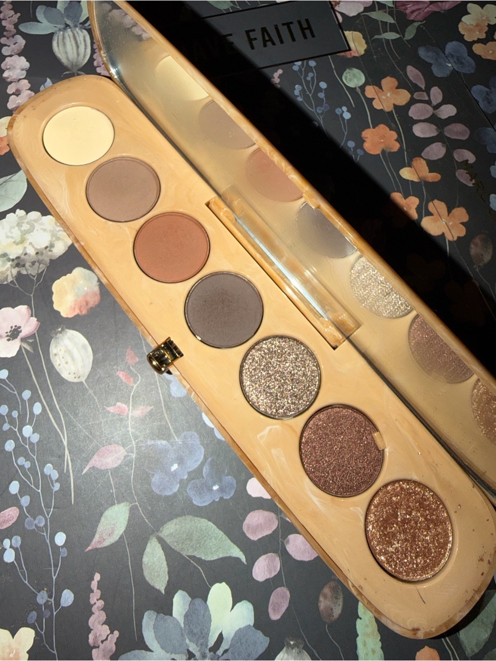 Marc Jacobs Eye-Conic Shadow Palette caffe coffee nudes  collection